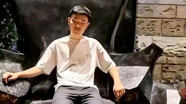 |SUV司机照片曝光！胡鑫宇失踪即将大反转？正义会及时到来吗