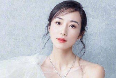 韩雪|娱乐圈韩雪发出自己爷爷奶奶的合照，网友直呼：这信息量也太大了