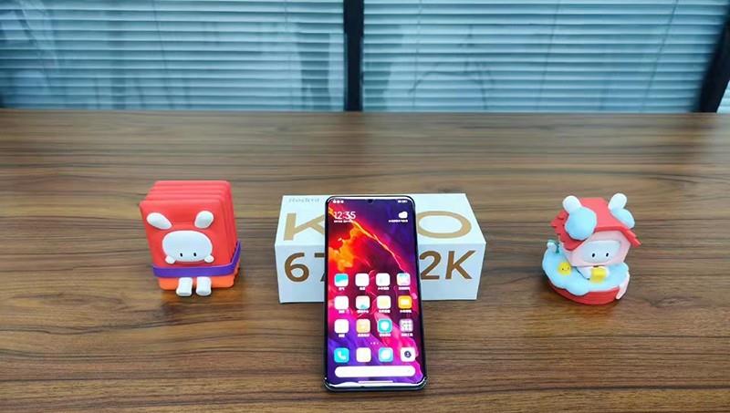 realme|Realme GT Neo3官方公布屏幕规格，比三星E4硬屏贵？下巴很小