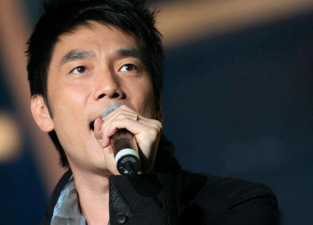 林依轮|林依轮再次成“人生赢家”，大儿子考世界名校，小儿子成国际男模