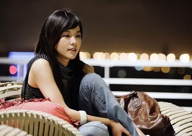 Angelababy|黄晓明疑为新女友庆生，前妻baby却沦为资本弃子，直呼买不起房