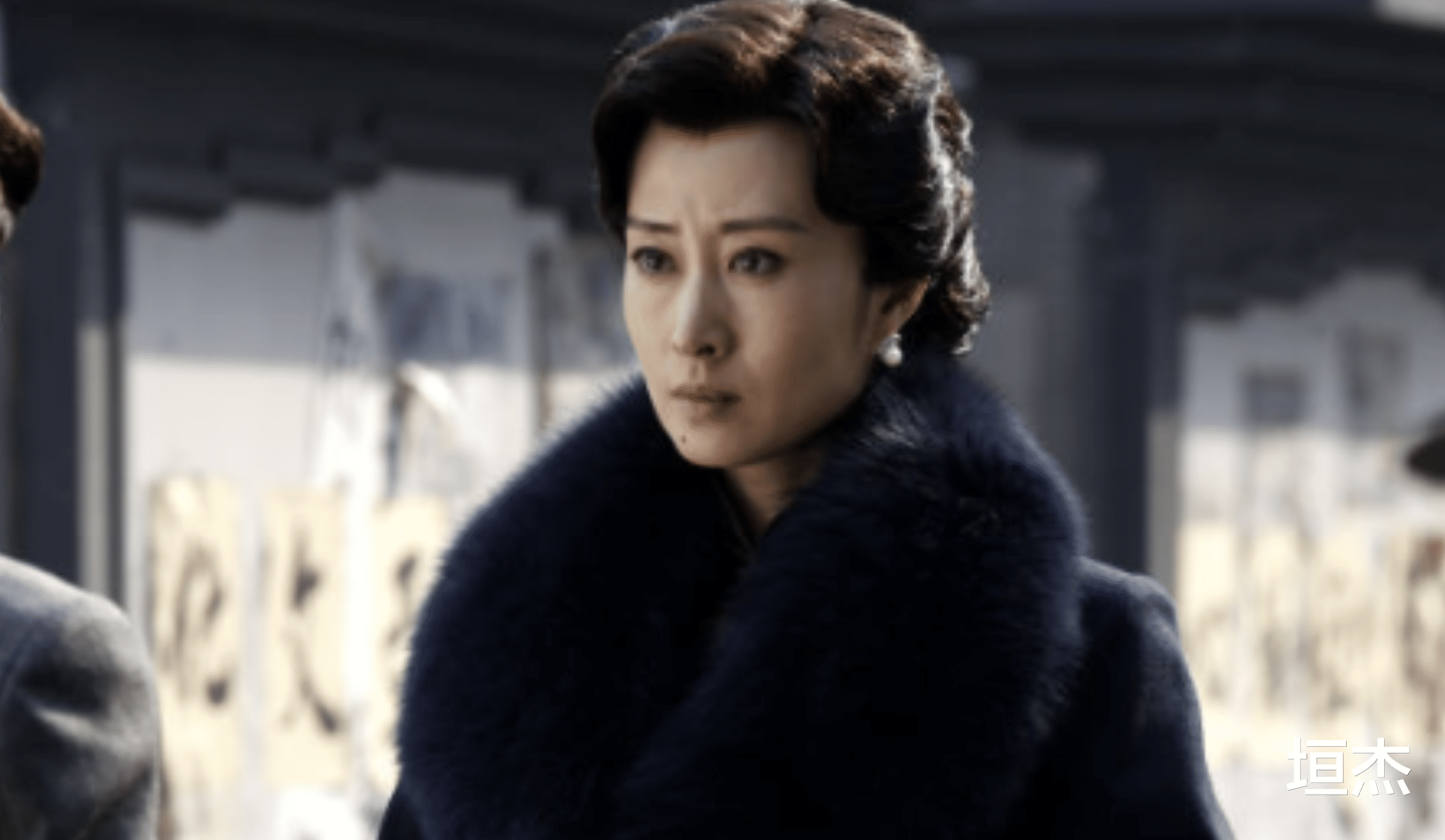 刘雪华|“自带苦相”的10位女星,个个愁容满面,演什么都丧,真吃亏啊