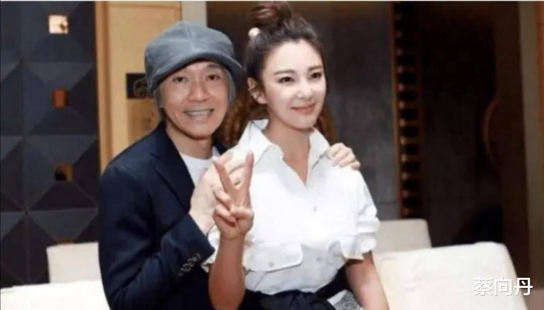 张雨绮|张雨绮早年和陈冠希合照流出,看到照片,才知周星驰的眼光有多毒