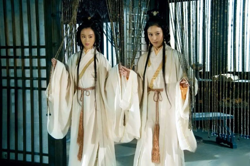 小乔|九版“小乔”颜值对比：谁对得起周瑜的一往情深，谁在滥竽充数