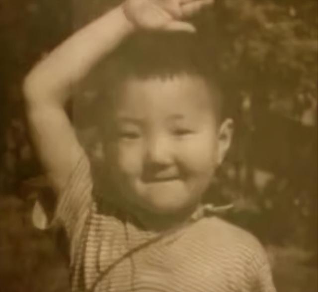 王大治|长得丑玩得花,六任女友美如画,王大治上演真实版的“丑男无敌”