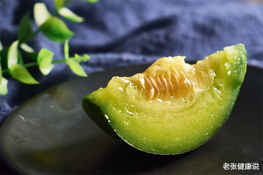 更年期|女人到了更年期，更要“管住嘴”，这些甜食就别再吃了