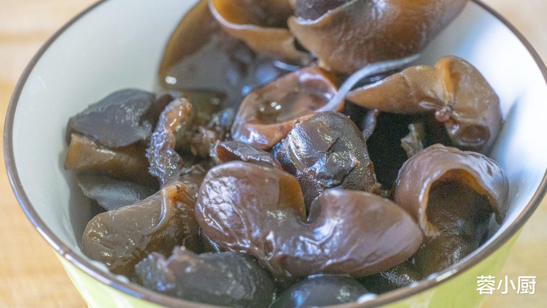 立夏养生,饮食宜“增酸减苦”,建议吃“3黄3红2白”,养心安神