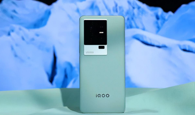 曲面屏|旗舰机搭载曲面屏，价格便宜吗？或许这几款就是你的心头好