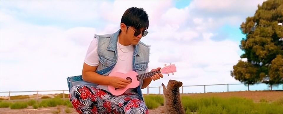 周杰伦|周杰伦新歌《粉色海洋》5岁儿子出镜正面照曝光!摆臀飞吻萌死人