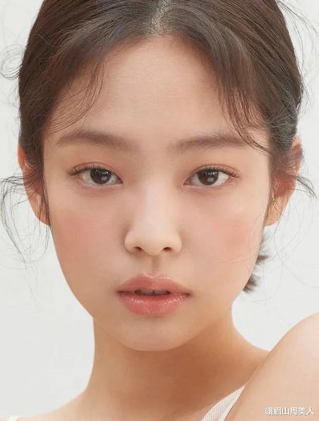 化妆 ?“网红式化妆”耽误了多少普通女孩?妆感重、妆面脏最为“致命”