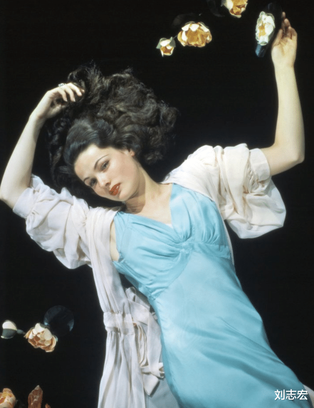 约翰·肯尼迪|肯尼迪最美艳的情人：分手后嫁给石油大亨被宠成宝，比梦露有福气