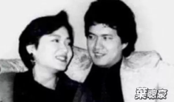 恬妞|这张照片,实锤了她出轨?