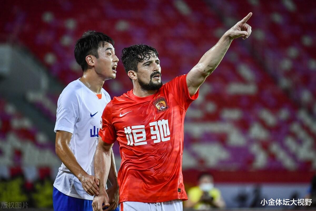 韩国职业足球联赛|K联赛霸主3连败：泰山队转会受牵连，广州队仿佛看到了自己