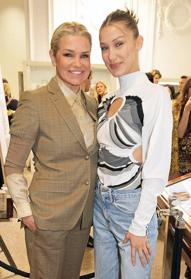 赵丽颖|超模贝拉哈迪德承认整容,14岁时改造了鼻子,妈妈遭抨击