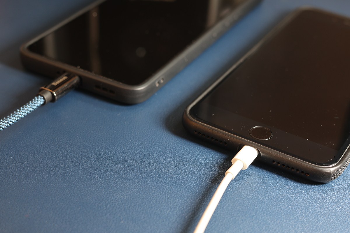 华为|双口速充更便携，让你的手机时刻电量满满