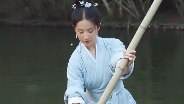 刘亦菲|欲乐的享乐主义不及跳脱红尘之美！（谈刘亦菲与章小惠的境界）