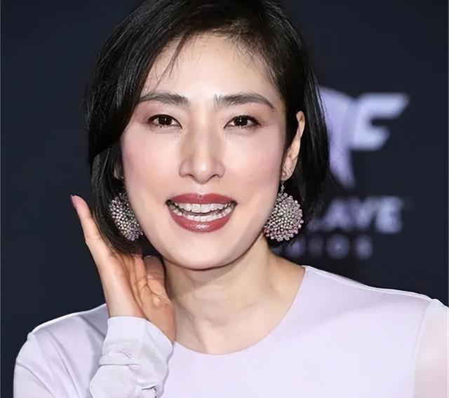 2000年,日本女星天海佑希做DNA溯源,意外找到西藏牧羊“姐妹”