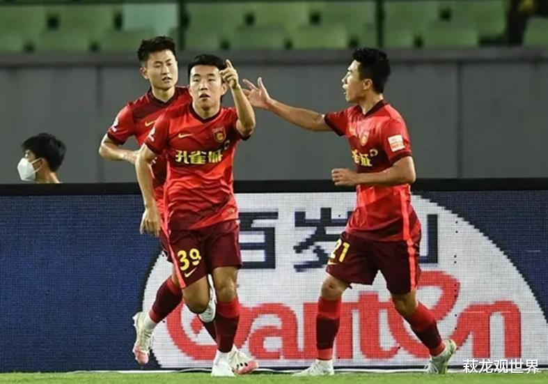 中超|尹鸿博去梅州 张呈栋去国安，任航+胡人天去武汉！河北队小鬼当家