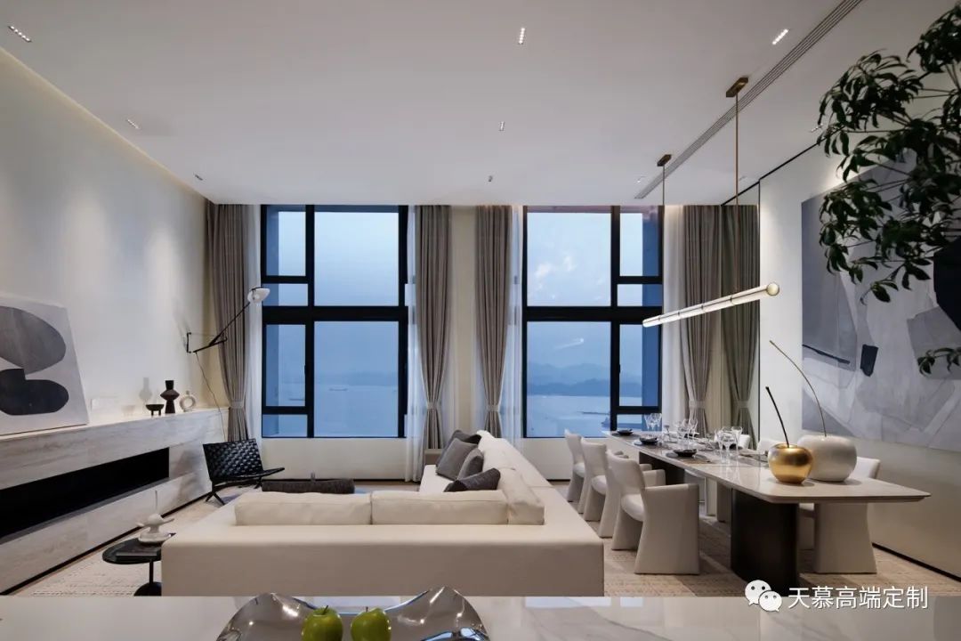 透过极简的独特设计,领略海湾独特的山海风光