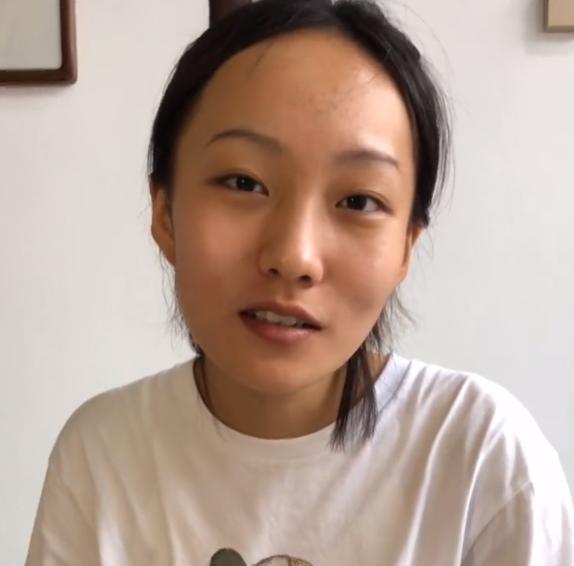 邵雨轩|“疯产姐妹”断更38天,张小花被曝回家待产,单身人设翻车?