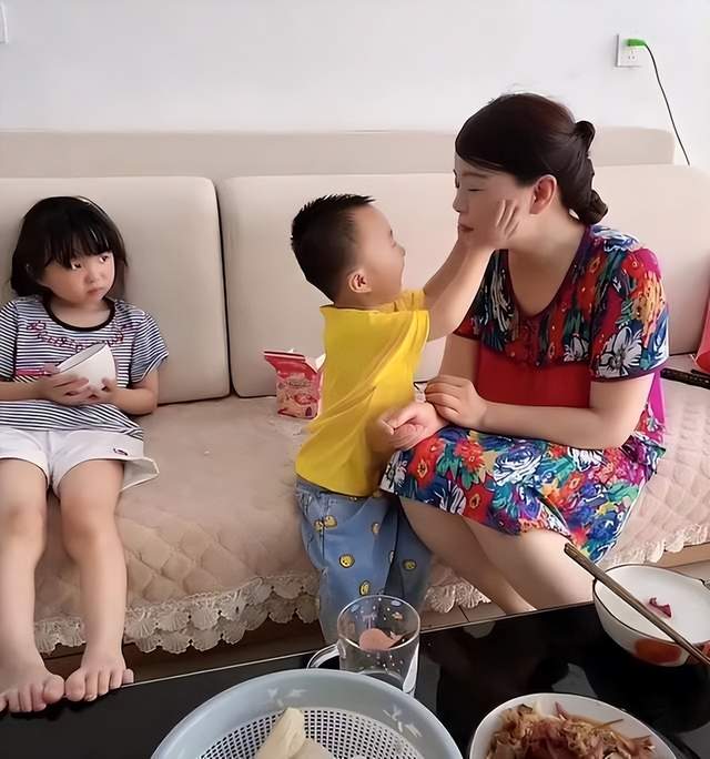 带货|继不满舆论后，田静晒出羊羔成群画面，网友称期待一家六口团聚