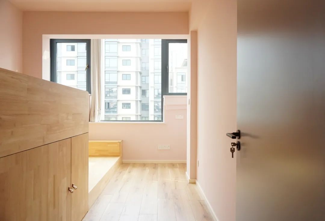 装修案例 | 99㎡有温度的三口之家,摒弃常规的客餐厅,打造治愈原木系!