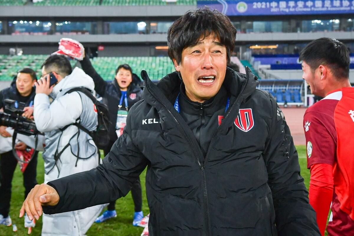 中超|中超4消息！费莱尼遭哄抢，邓涵文疑似离队，浙江队携成足冲超