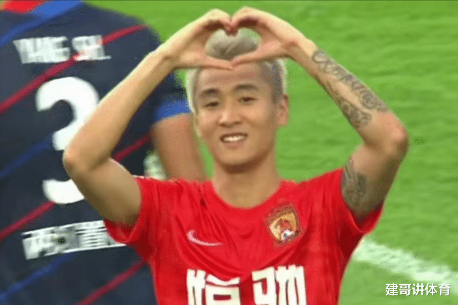 广州队|4-1！广州队VS富力！带刀后卫大器晚成，韦世豪替补出场