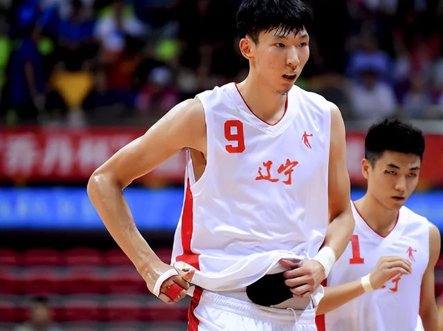 广东男篮|杜锋新动作！为攻克辽篮，锁定两大实力外援，新条款限制周琦加盟
