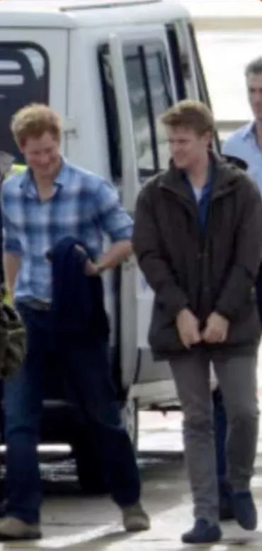 王思聪|身价千亿被评“国民老公”,却因太有钱被女友分手?网友:翻版王思聪?辱他了