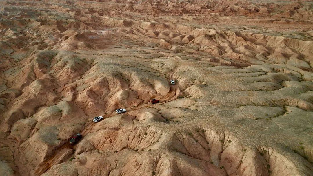 敦煌|风光最极致的大西北,跟着老司机玩了一趟,沿途美到封神!