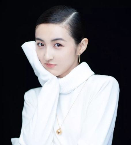 发型 贴头皮是检验女明星的唯一法宝，敢梳这个发型，都是真美人！