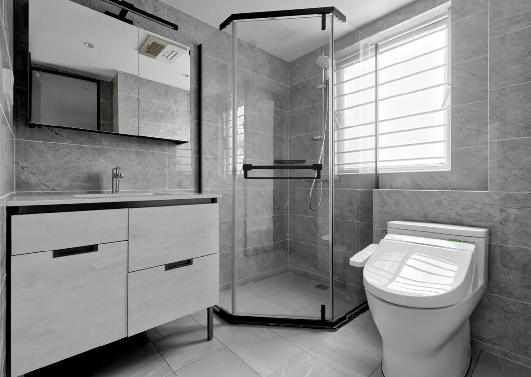 115㎡小三室现代，三口之家