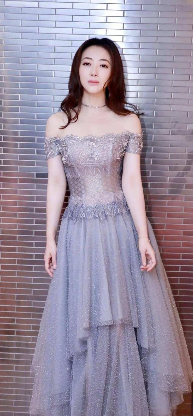 陈紫函|46岁陈紫函为爱备孕，照片门事件后，邂逅真幸福