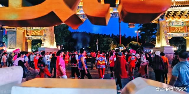 悠然见南山|云南有一座低调的旅居养老城市，这里环境好、节奏慢、房价低