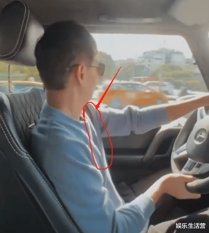 林志颖|林志颖车祸后再开车！单手开大G给自己点赞，五官变扁颜值难回