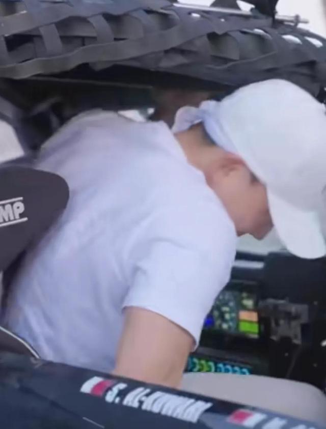 演唱会|周杰伦演唱会，黄奕发文求助，刘畊宏卡塔尔“翻车”