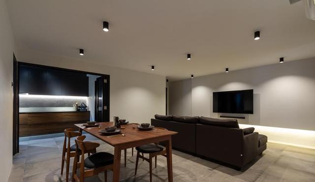 26岁买下人生第一套房,111接父母一起住,一家三口的日子很安逸