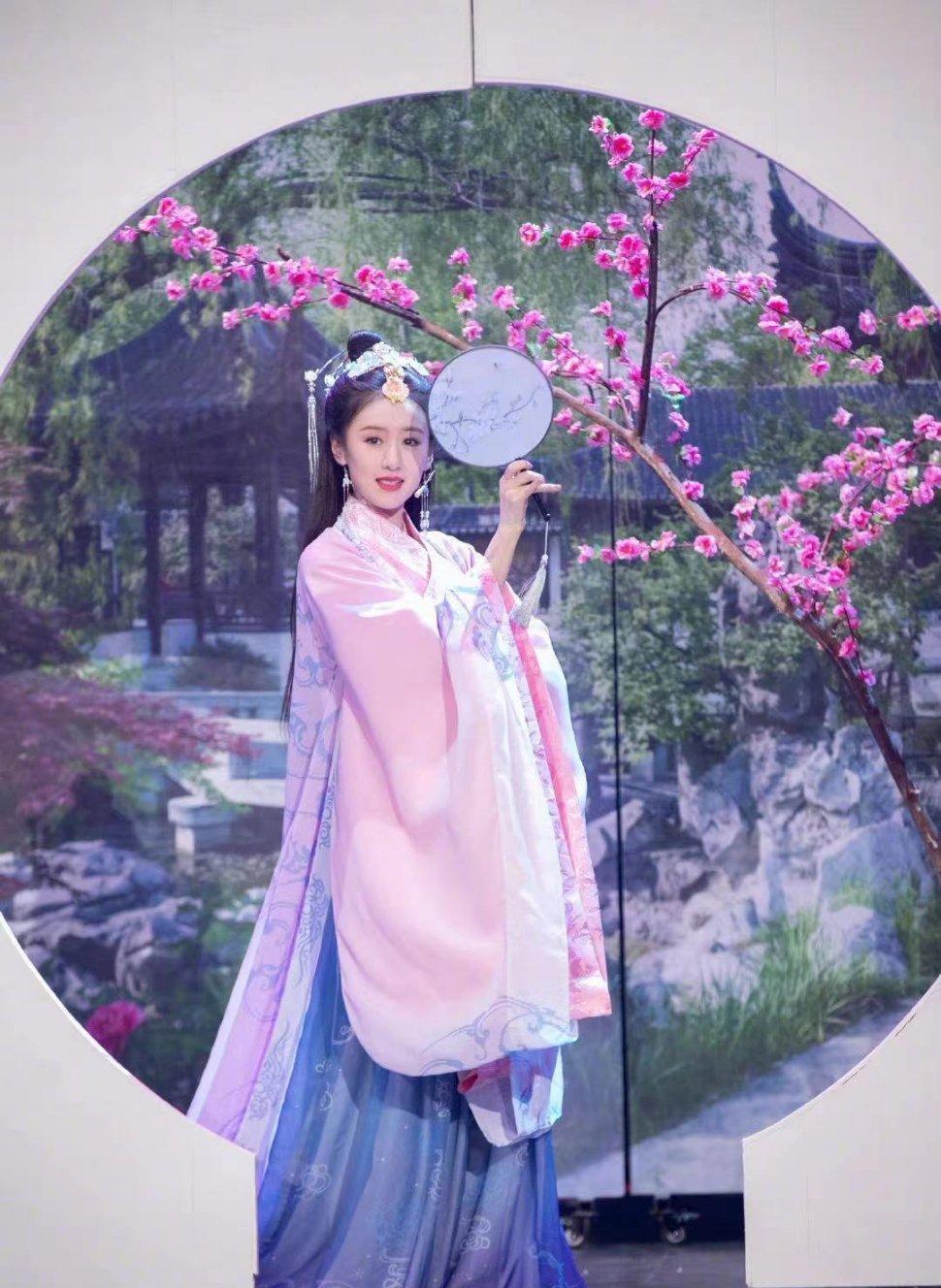 袁冰妍|这是袁冰妍?这也太美了,比《琉璃》的造型还好看,优雅又妩媚