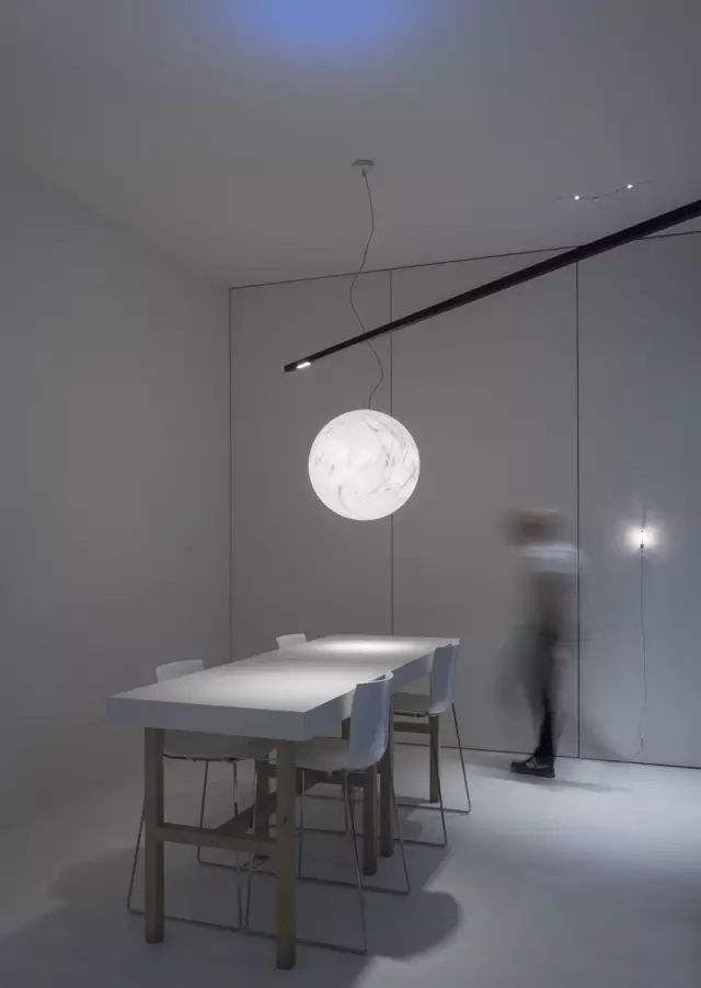 光的存在是在拥抱人,让灯光设计更走心!