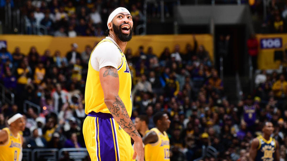 是时候狠心下手了!美媒建议湖人交易印城2大将,2首轮上货架