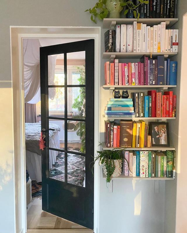 瑞典女主的老房改造,只有旧家具和绿植装饰,网友:真的服了