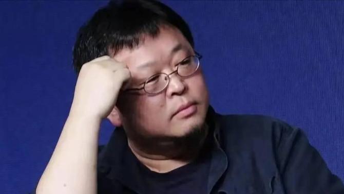 芯片|同一天上热搜，同样要还债，为什么我们喜欢罗永浩，讨厌史玉柱