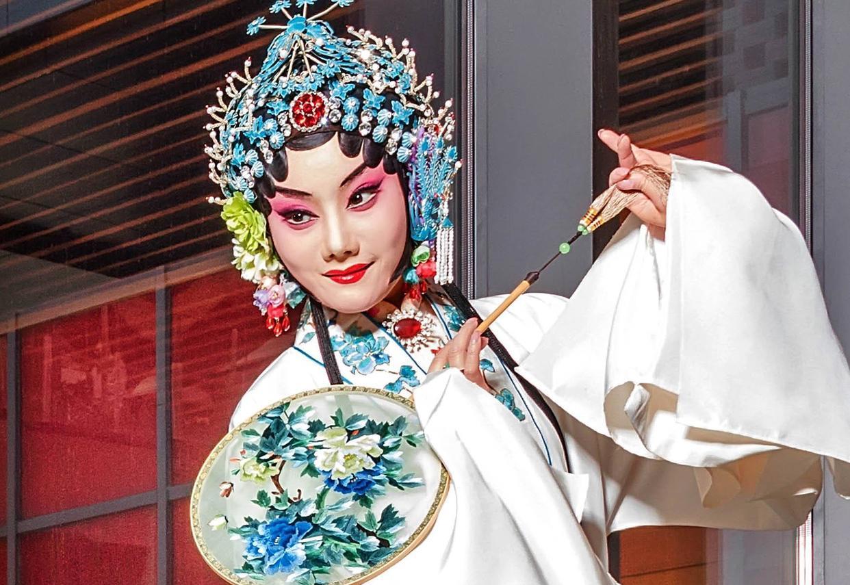 京剧|京剧演员朱虹唱赵派还是不错的，但唱荀派缺灵气，唱样板戏缺精神