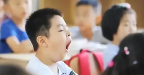 教师|9月起中小学上学时间将延迟，学生晚起不是梦，老师也能轻松了