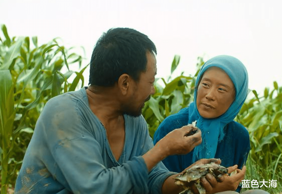 隐入尘烟|收获10亿网友好评却突然下架!《隐入尘烟》到底动了谁的蛋糕?