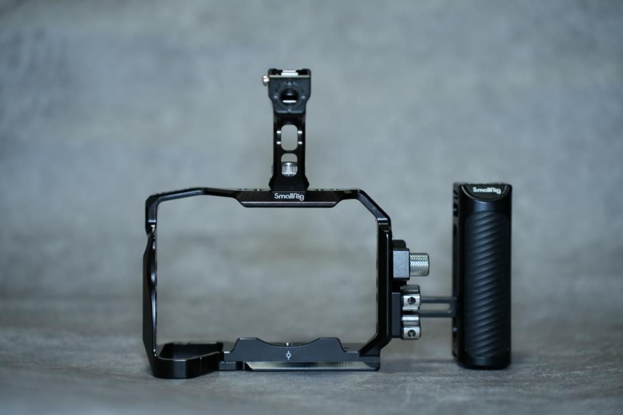 索尼|斯莫格兔笼进阶套件体验分享：提升索尼A7M4颜值、效率神器