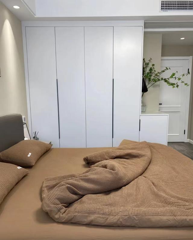 带娃宝妈,因太会布置而走红,把79家装得超美,拍照给大家看看