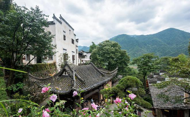清迈|一座有着500年历史的古村，这里常年游人络绎不绝，你到那里玩过吗
