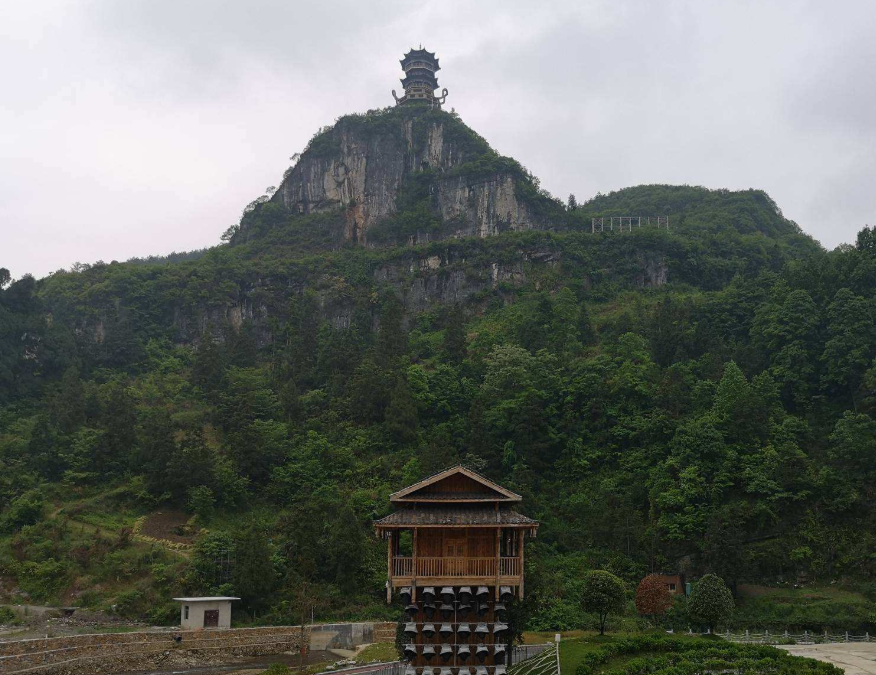 贵州|贵州是著名的旅游城市，那儿景色绝美